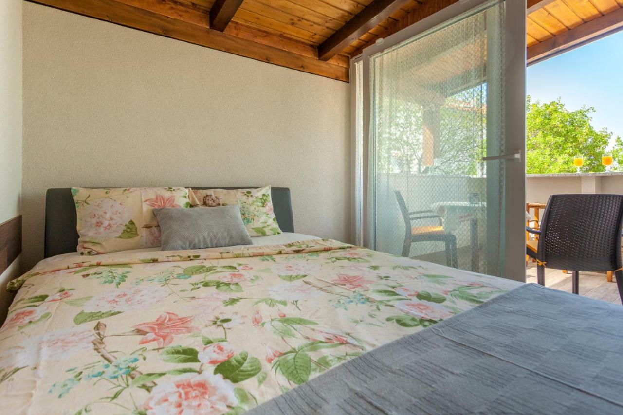Apartment Hasanec By El-Pi Tours Nijvice Zewnętrze zdjęcie