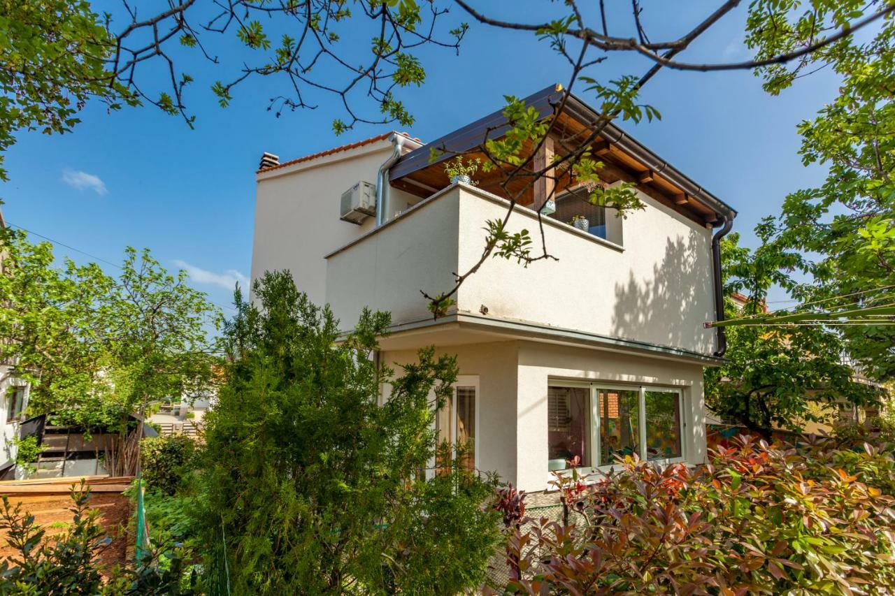 Apartment Hasanec By El-Pi Tours Nijvice Zewnętrze zdjęcie