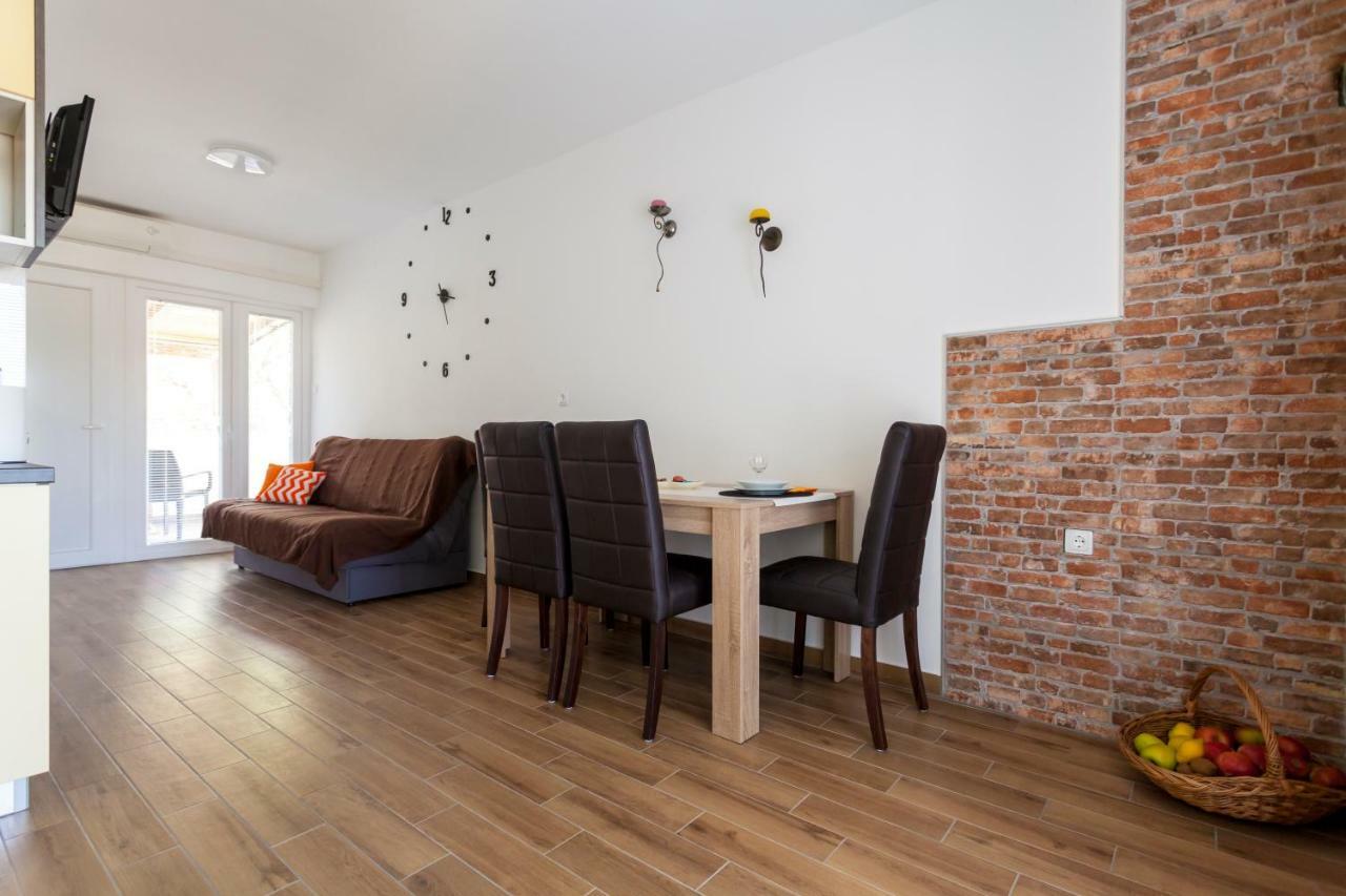 Apartment Hasanec By El-Pi Tours Nijvice Zewnętrze zdjęcie