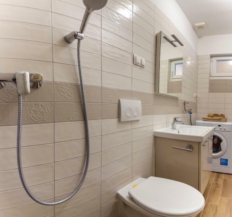 Apartment Hasanec By El-Pi Tours Nijvice Zewnętrze zdjęcie